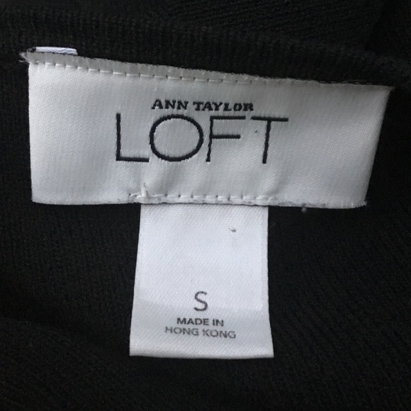 GA8) women’s lighty worn loft sweater; button-down - Picture 5 of 6